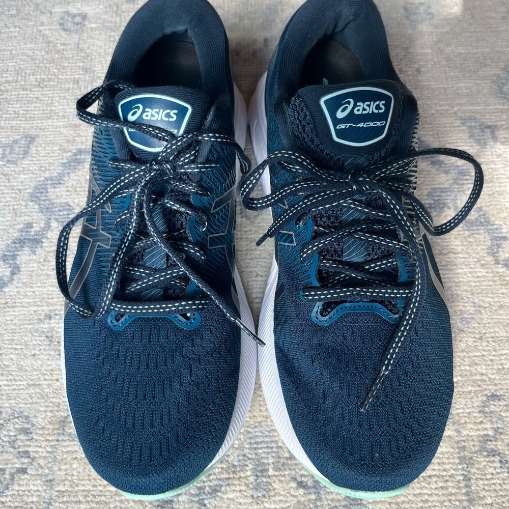 ASICS Womens GT-4000 VGUC